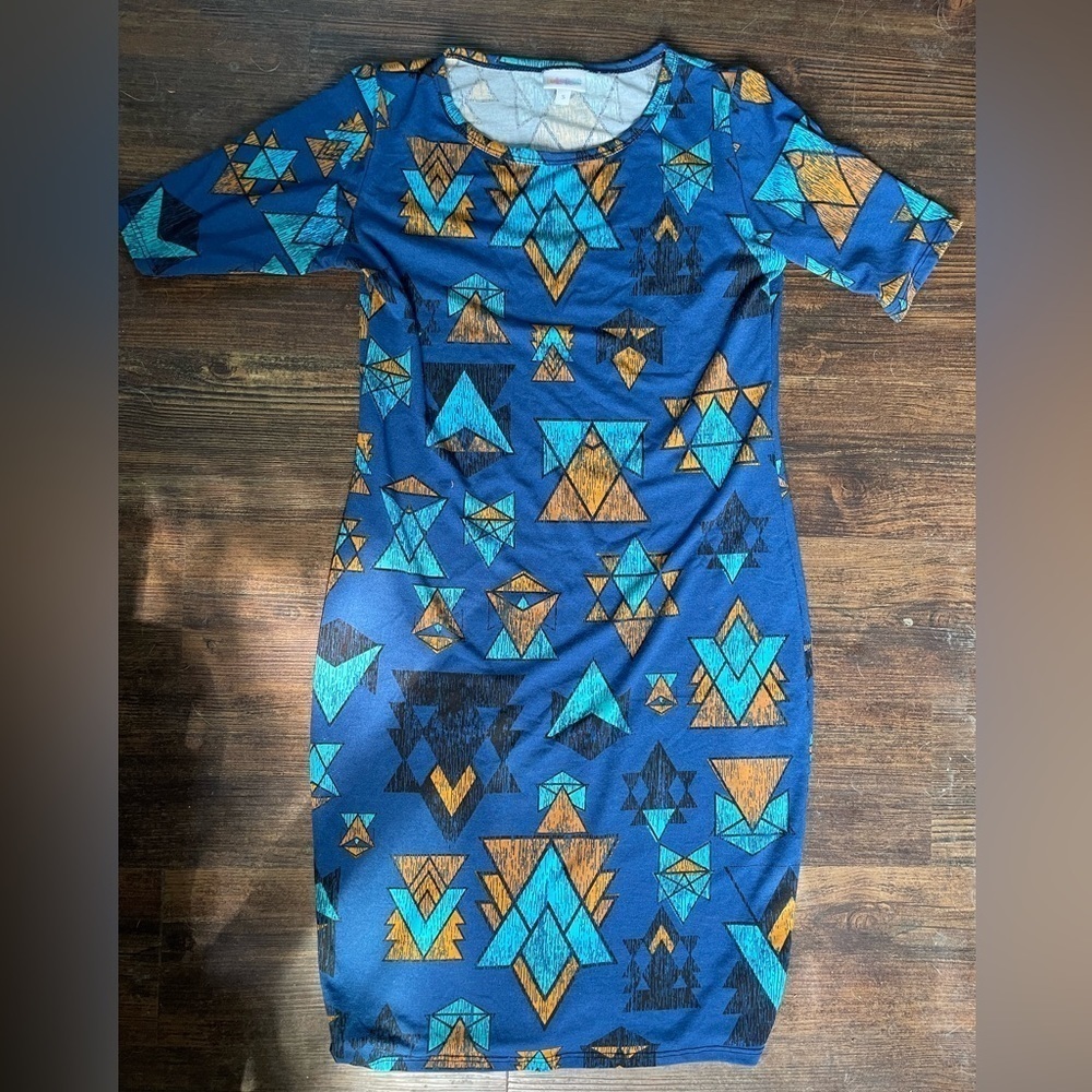 EUC LuLaRoe geometric print body-con dress